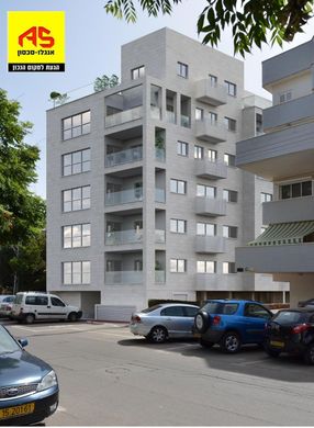 Apartment in Raanana, Central District