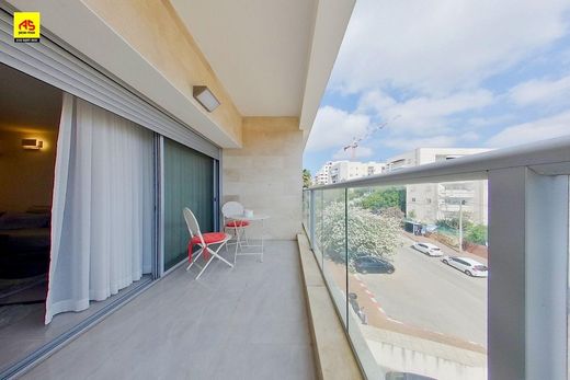 Apartment in Raanana, Central District