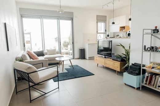 Apartment in Ness Ziona, Central District