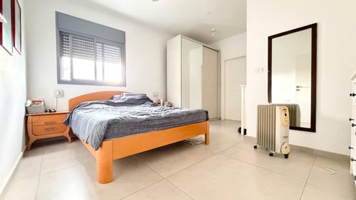 Reẖovot, Central Districtのタウンハウス