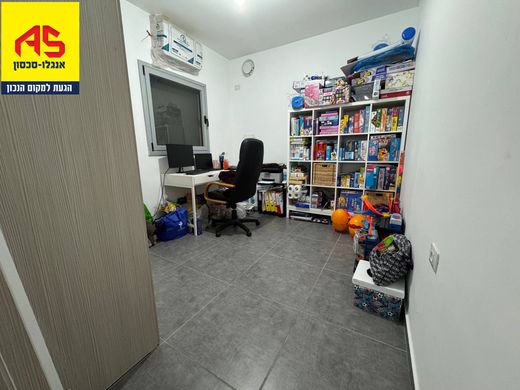 Apartamento - Kefar Yona, Central District
