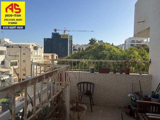 Apartament w Rehovot, Central District