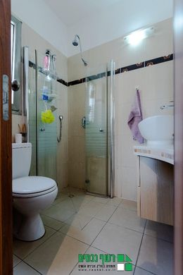 ‏דירה ב  כפר סבא, Meẖoz HaMerkaz