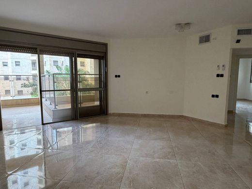 Apartment in Holon, Tel Aviv