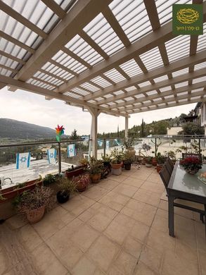 Luxury home in Qiryat Tiv‘on, Haifa District