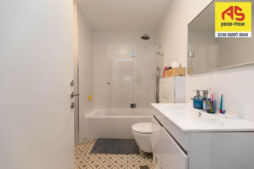 Apartment in Raanana, Central District