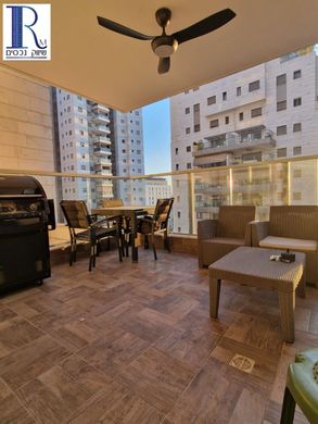 Apartment in Holon, Tel Aviv