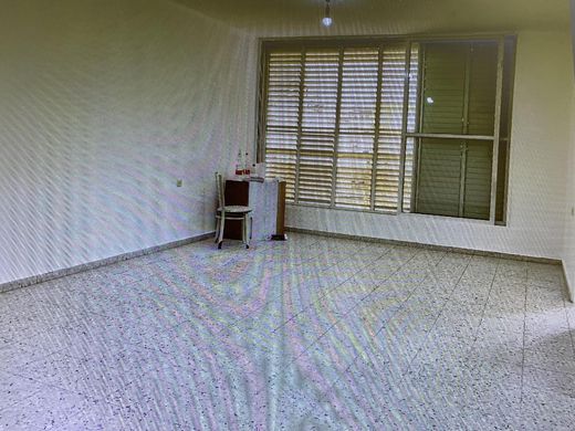 ‏דירה ב  רמת גן, תל אביב