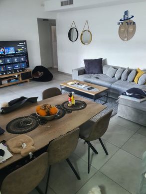 Apartment in Givatayim, Tel Aviv
