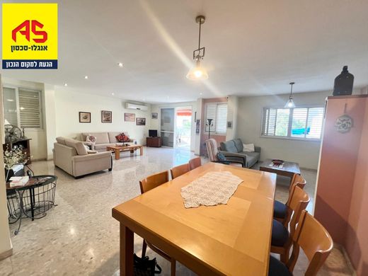 Элитный дом, Нетанья, Central District