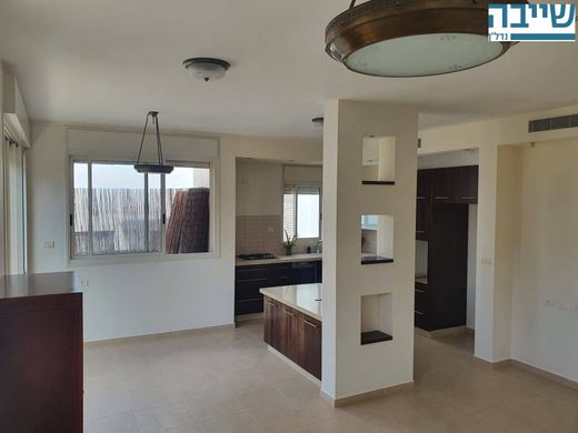 Appartamento a Reẖovot, Central District