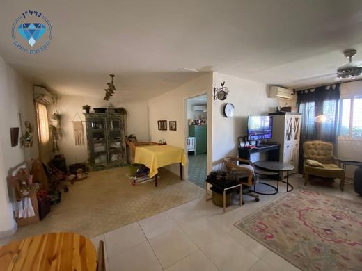 Luksusowy dom w Ness Ziona, Central District