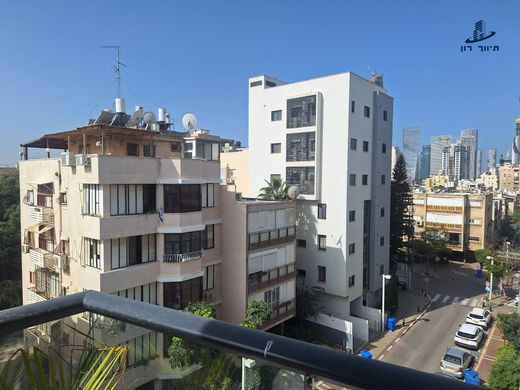 Apartment in Givatayim, Tel Aviv