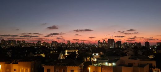 Apartment in Petah Tikva, Central District