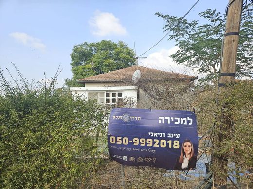 Casa de lujo en Be’er Toviyya, Southern District