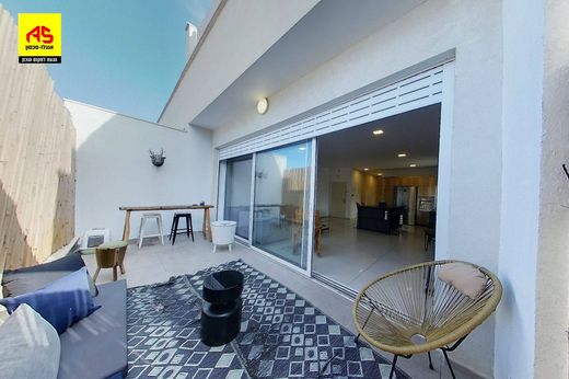 Penthouse Raanana, Central District
