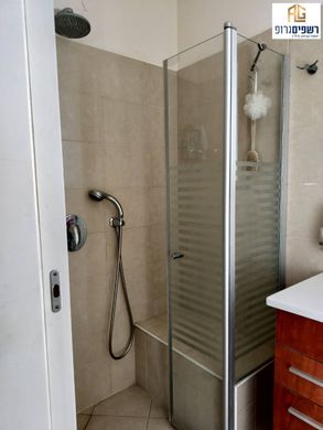 Apartment in Kfar Saba, Central District