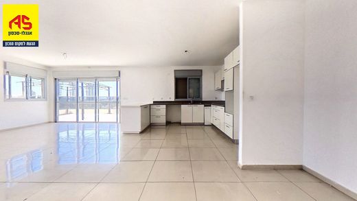 Penthouse in Netanja, Central District