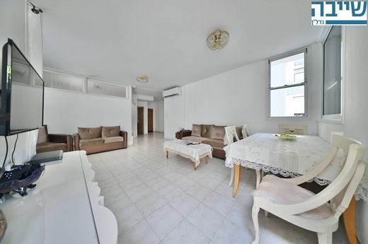 Piso / Apartamento en Rejovot, Central District