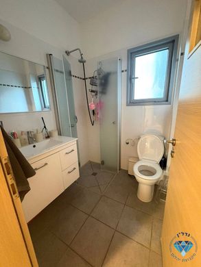 Apartamento - Ness Ziona, Central District