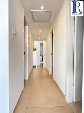 Appartamento a H̱olon, Tel Aviv District