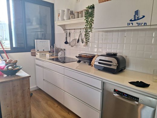 Apartment in Givatayim, Tel Aviv
