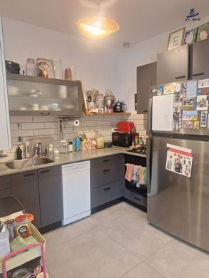 Apartment in Givatayim, Tel Aviv