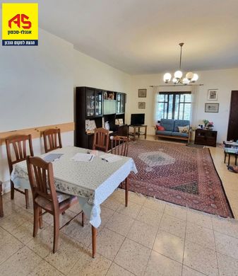 Maison de luxe à Netanya, Central District