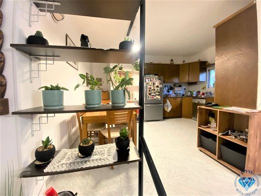 Luxury home in Ness Ziona, Central District