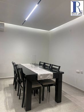 Appartement in Holon, Tel Aviv District