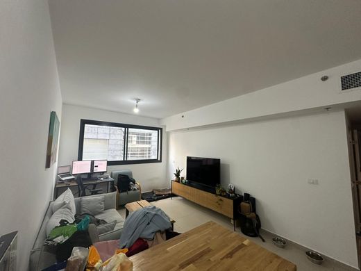Apartment / Etagenwohnung in Tel Aviv, Tel Aviv District