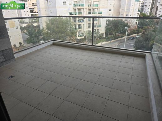 Apartment in Petah Tikva, Central District