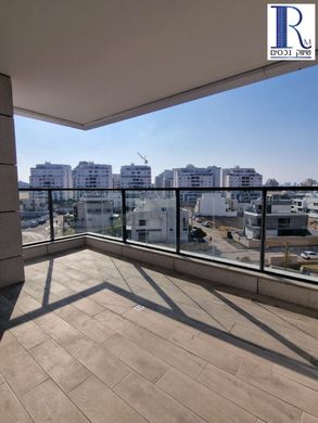 Apartment in Holon, Tel Aviv