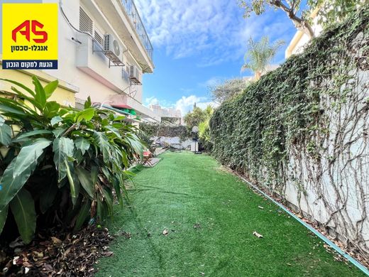 Luxus-Haus in Netanja, Central District