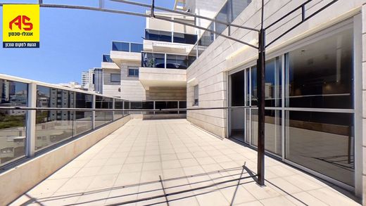 Cobertura - Netanya, Central District