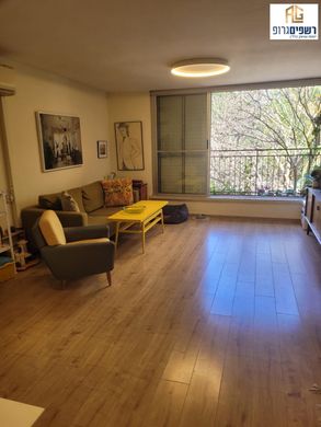 套间/公寓  Kfar Saba, Central District