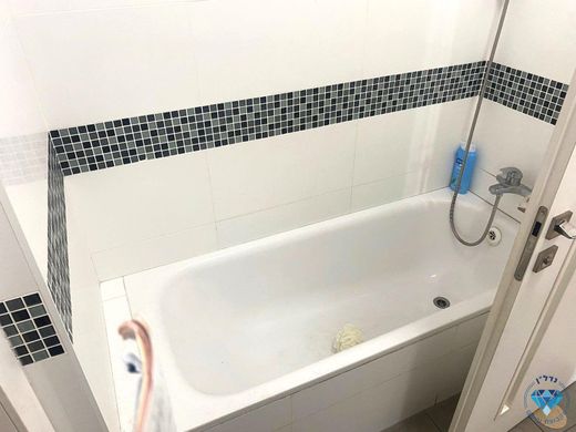 Appartamento a Ness Ziona, Central District