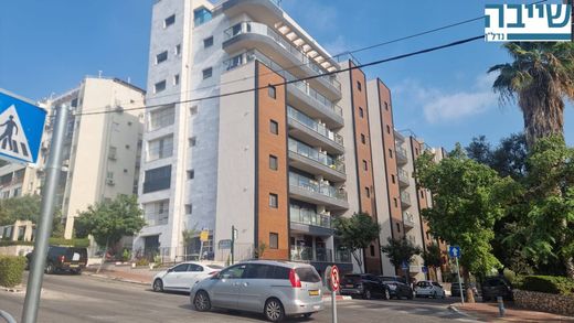 Appartamento a Reẖovot, Central District