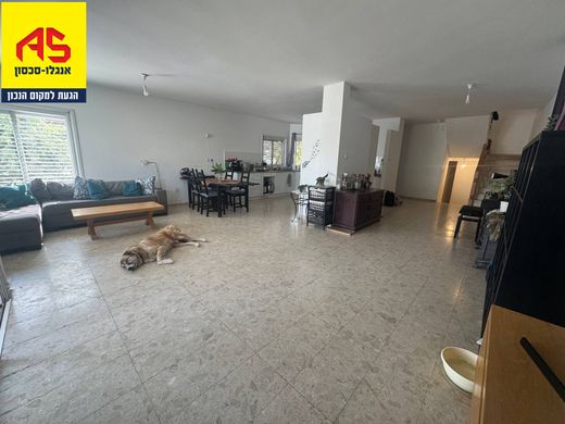 منزل ﻓﻲ Kefar Yona, Central District