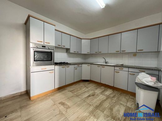 Daire Netanya, Central District