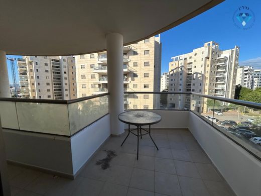 Apartamento - Ness Ziona, Central District