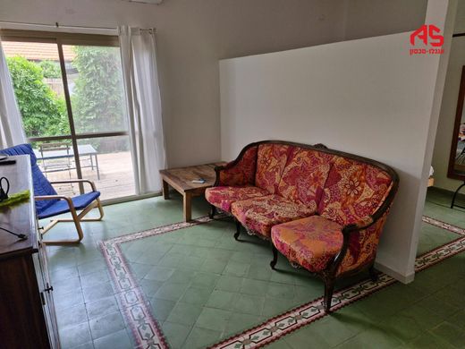 Luxury home in Hadera, Haifa District