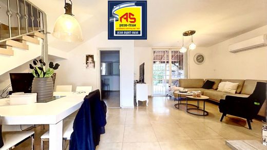 ‏בתי יוקרה ב  Kefar Yona, Meẖoz HaMerkaz