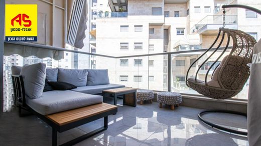 Apartment in Be’er Ya‘aqov, Central District