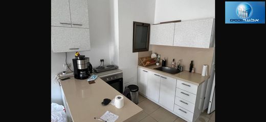 Piso / Apartamento en Ramat HaSharon, Tel Aviv District