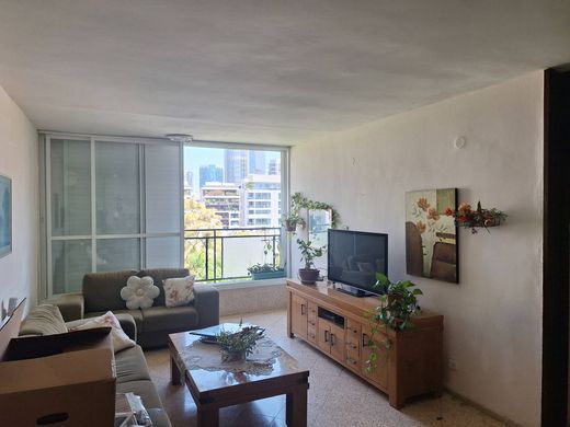 Apartment in Givatayim, Tel Aviv