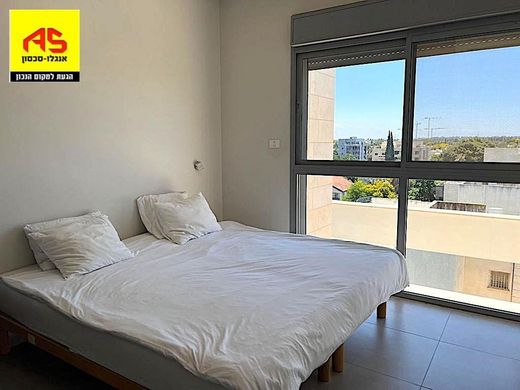 아파트 / Raanana, Central District