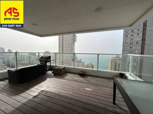 Apartment in Netanya, Central District