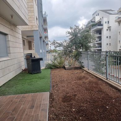 Apartment in Kfar Saba, Central District