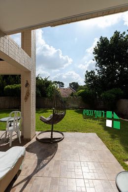 Piso / Apartamento en Kfar Saba, Central District